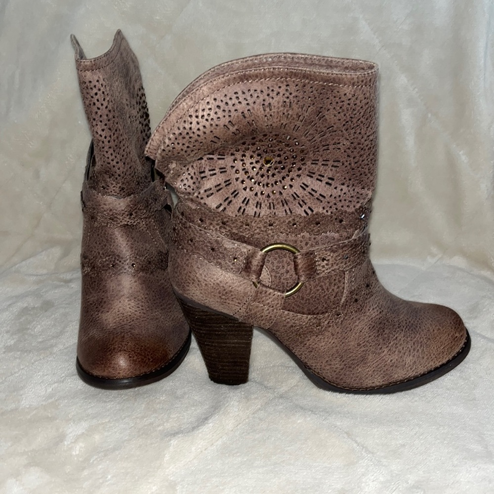 NWOT!! High Heal Boots!!